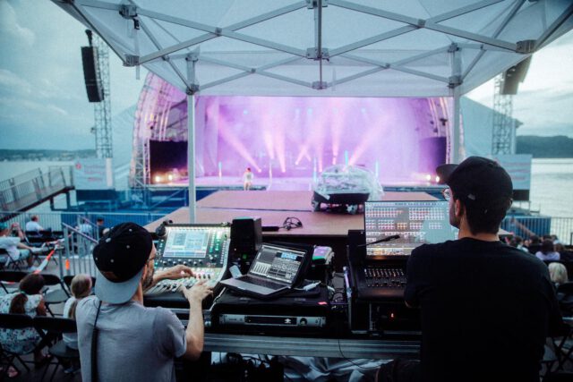 @musikvonlotte | Festivals 2021 | 📷 @markushaner | #dennisbaumannlighting #lotte #lightingdesign #hog4 @etcliveevents #dailybeams #brightnessblog @brightnessblog #astera @asteradeutschland