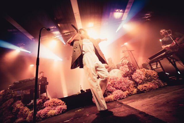 @musikvonlotte | LDMA Tour 2022 | 📷 @fabianlippke.fotograf | #dennisbaumannlighting #lotte #ldmatour #lightingdesign #ma2 @ma_lighting_international #dailybeams #brightnessblog @brightnessblog #astera @asteradeutschland #robelighting @robedeutschland #kaisershowtechnik @kaisershowtechnik