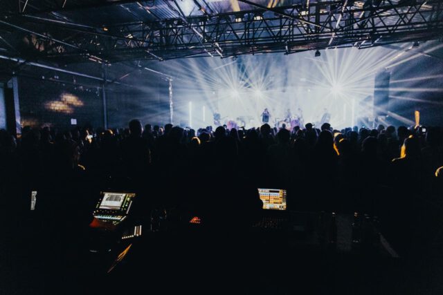 @musikvonlotte | LDMA Tour 2022 | 📷 @markushaner | #dennisbaumannlighting #lotte #ldmatour #lightingdesign #ma2 @ma_lighting_international #dailybeams #brightnessblog @brightnessblog #astera @asteradeutschland #robelighting @robedeutschland #kaisershowtechnik @kaisershowtechnik